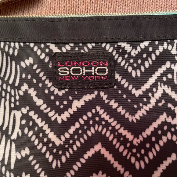 London SOHO New York Y2K Black & White Print 4X7" Wristlet with teal lining. - Picture 2 of 5